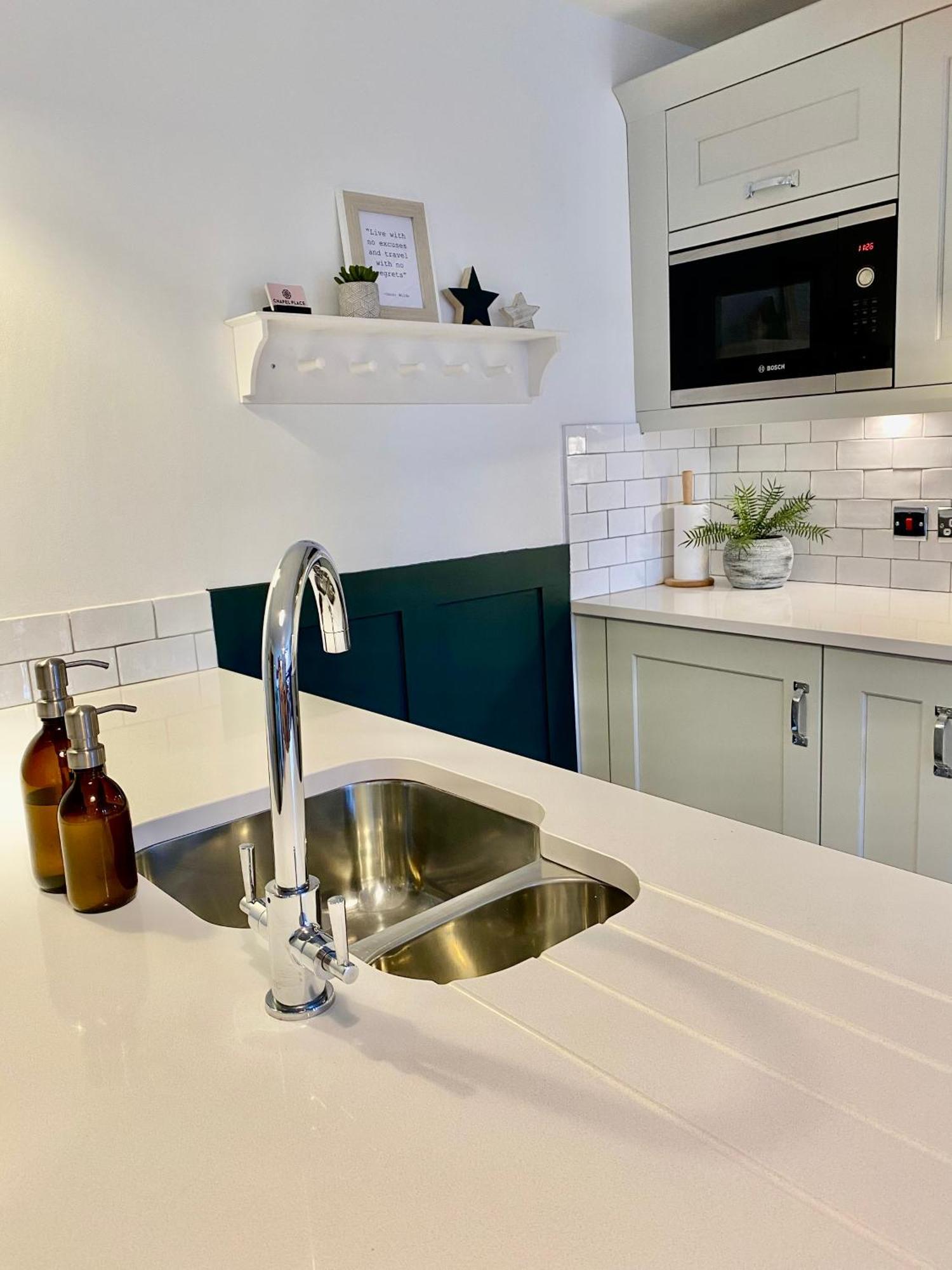 Boutique Chapel Apartment Within City Walls Chester Ngoại thất bức ảnh